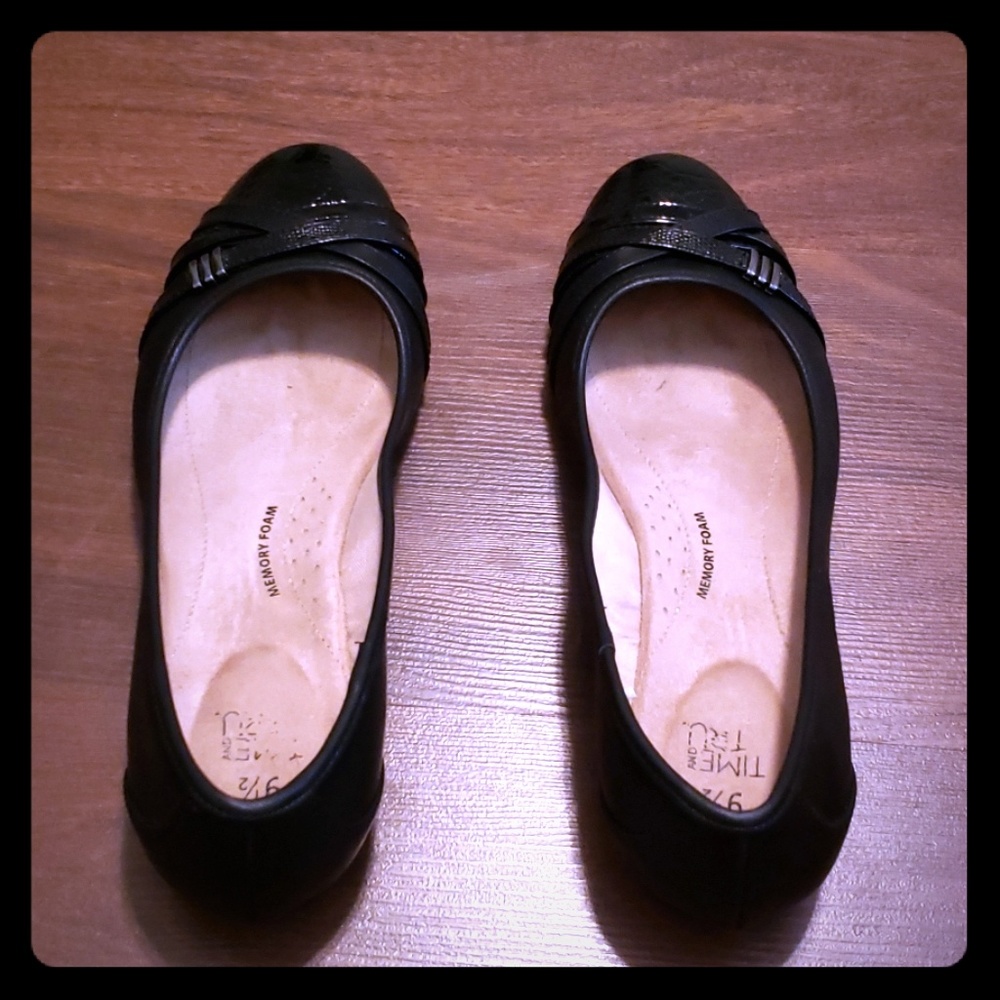 Black shoes